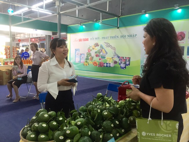 76% người Việt thích mua hàng nội sau dịch COVID-19