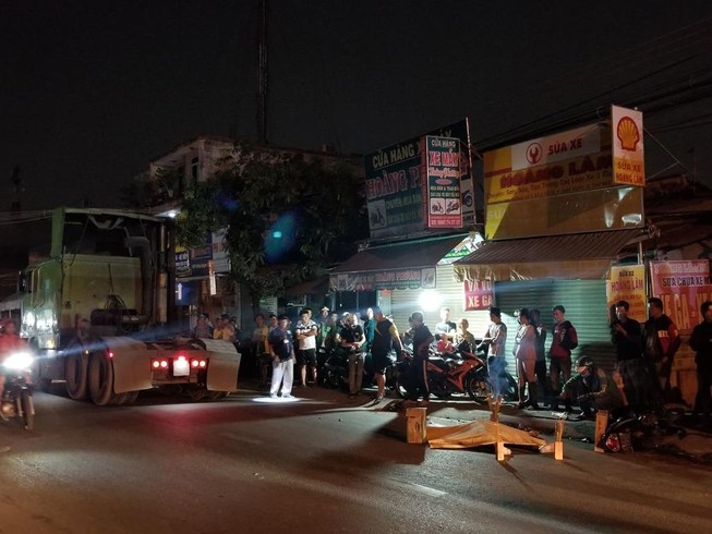 Bị đầu kéo cán tử vong sau khi đi ăn tối về