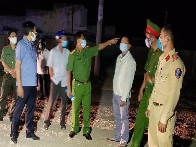 Những chiến sĩ bốn ngày đêm tại vùng dịch chưa về nhà
