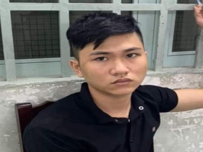 Hết tiền nạp chơi game, tấn công nhân viên tiệm cầm đồ