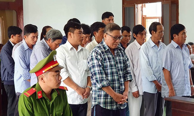 Dự án lọc dầu tỉ đô tan vỡ, 15 cán bộ vào vòng lao lý