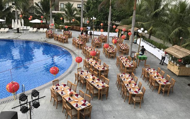 37 du khách Trung Quốc nhập viện do ngộ độc thực phẩm