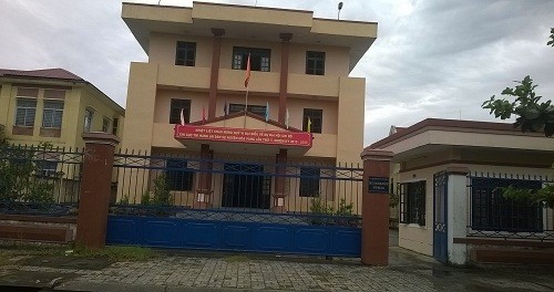 Cách chức chi cục trưởng thi hành án dân sự bị tố tham nhũng
