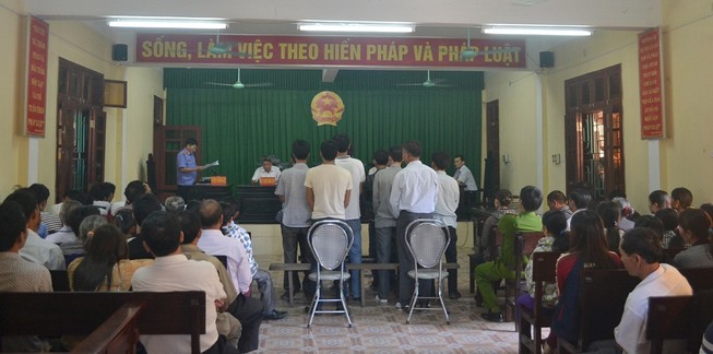 10 người gây rối, ngăn cản cưỡng chế xây dựng trái phép lĩnh án nặng