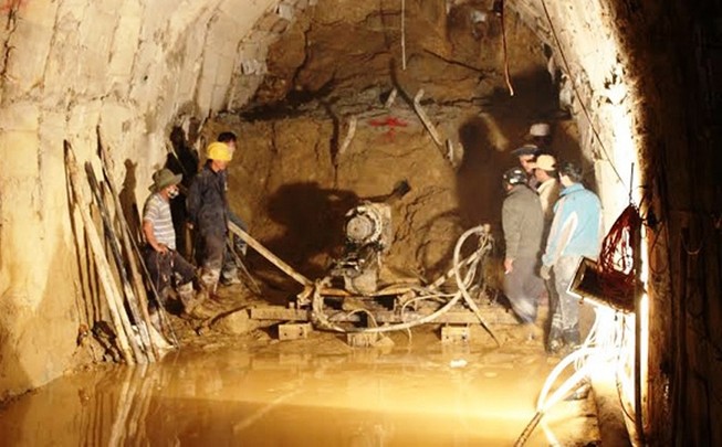Sập hầm thủy điện: Hướng cứu hộ nào cũng gặp trở ngại lớn