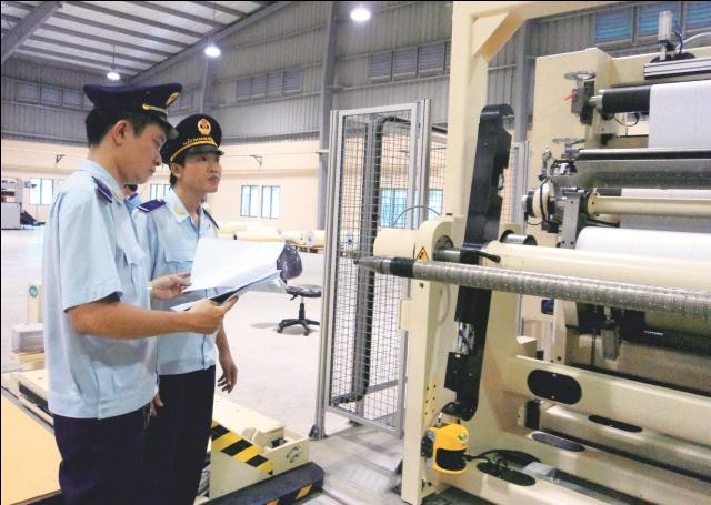 Nới điều kiện nhập máy móc qua sử dụng vì lợi ích quốc gia