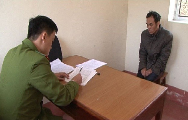 ‘Vợ hờ’ mang thai tự nguyện bán mình sang Trung Quốc kiếm tiền cho chồng