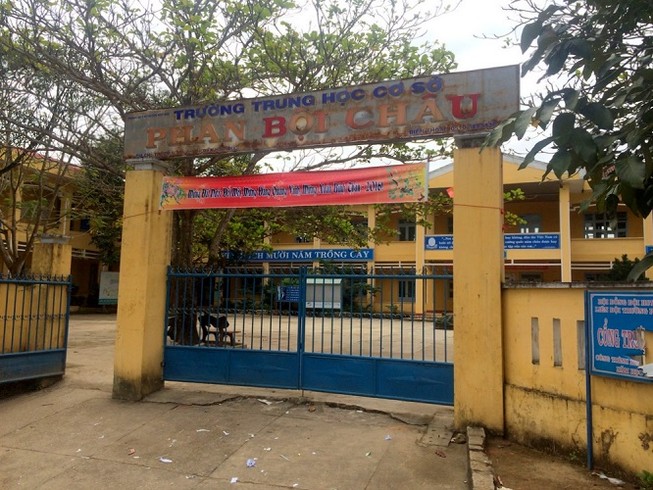 Nhóm học sinh đánh bạn chấn thương sọ não vẫn đi học bình thường