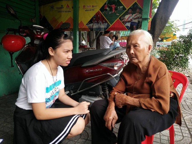 Hành động đẹp của nữ sinh lớp 9