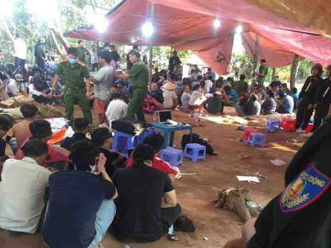 Kiểm điểm nhiều công an vì trường gà 'khủng' ở Tiền Giang