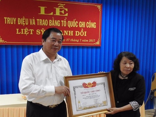 Trao Bằng Tổ quốc ghi công Liệt sĩ Lữ Anh Dồi