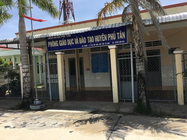 Một trưởng phòng giáo dục Cà Mau tự bạch về việc xài bằng giả