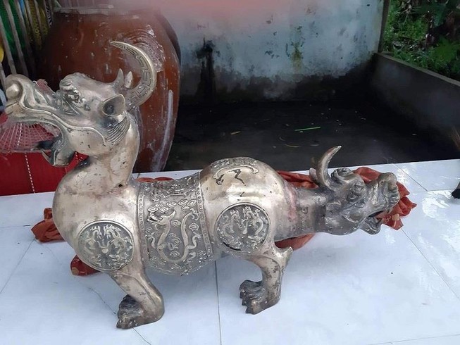 Thông tin thêm về tượng quái thú 2 đầu vớt từ biển Cà Mau