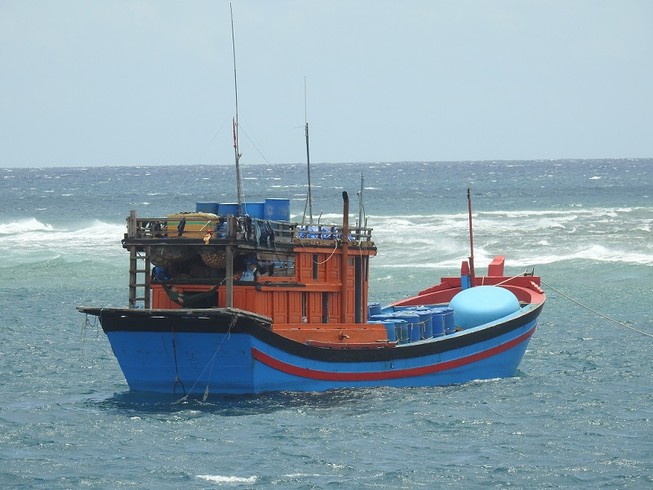 Cà Mau: 5 ngư dân khống chế thuyền trưởng buộc tàu quay vào bờ