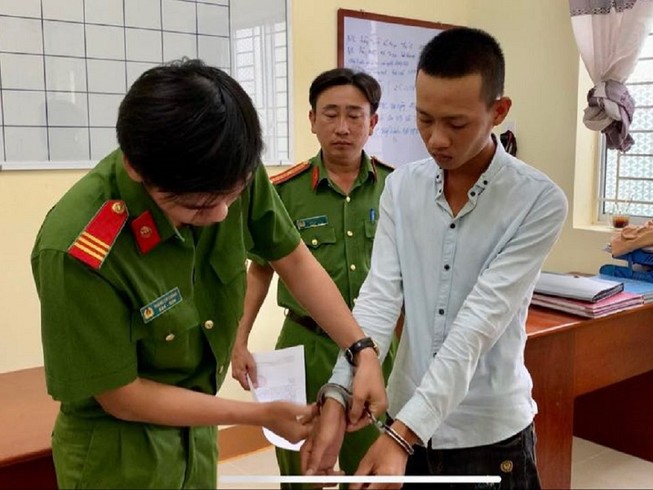 9 người trong nhóm thương lái trộm tôm ở Cà Mau bị bắt