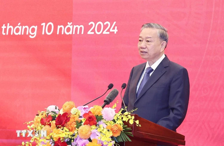tong-bi-thu-dat-loi-ich-quoc-gia-dan-toc-nhan-dan-len-tren-het-truoc-het-ban-doi-ngoai-trung-uong.jpg