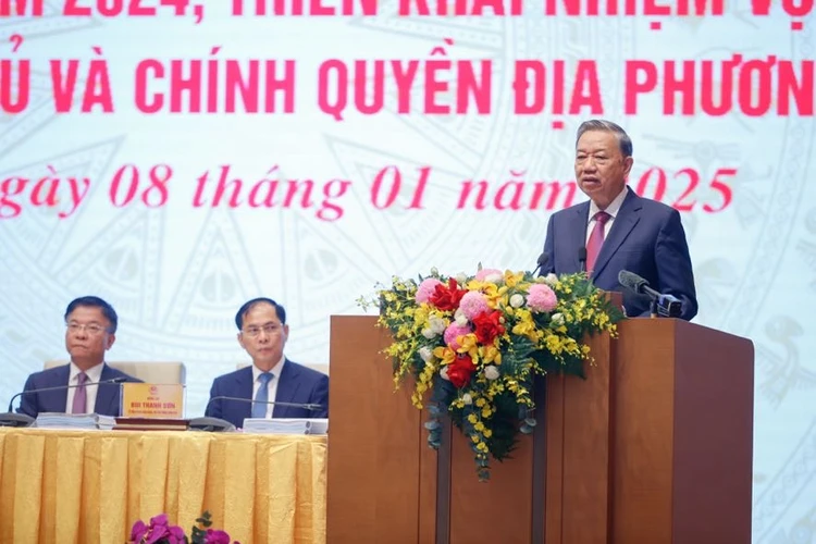 Tổng Bí thư Tô Lâm chia sẻ tại hội nghị. Ảnh: VGP tong-bi-thu-uu-tien-hang-dau-la-doi-moi-quan-ly-kinh-te-tinh-gon-to-chuc-bo-may.jpg