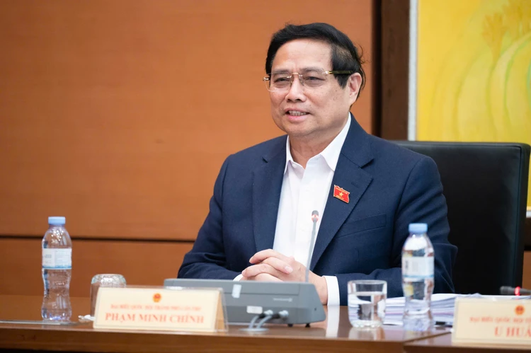 Thủ tướng Phạm Minh Chính nói tăng trưởng GDP 2025 ở mức 8% là một thách thức rất lớn nhưng không thể không làm, không làm không được. Ảnh: QH thu-tuong-noi-ve-tang-truong-gdp-va-viec-bo-cong-an-cap-huyen.jpg