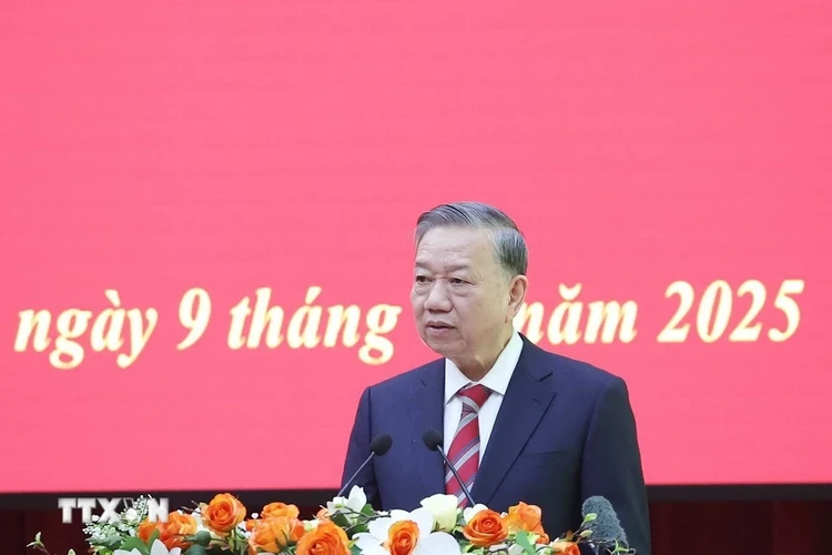 tong-bi-thu-to-lam-gap-mat-nguyen-lanh-dao-cap-cao-tri-thuc-inh-thanh-phia-nam4.jpg