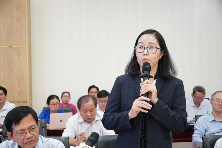 Sàng lọc, thi tuyển để cán bộ cấp xã mạnh hơn