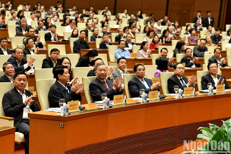 rung-uong-quan-triet-trien-khai-viec-thuc-hien-sap-xep-tinh-gon-bo-may-1.jpg