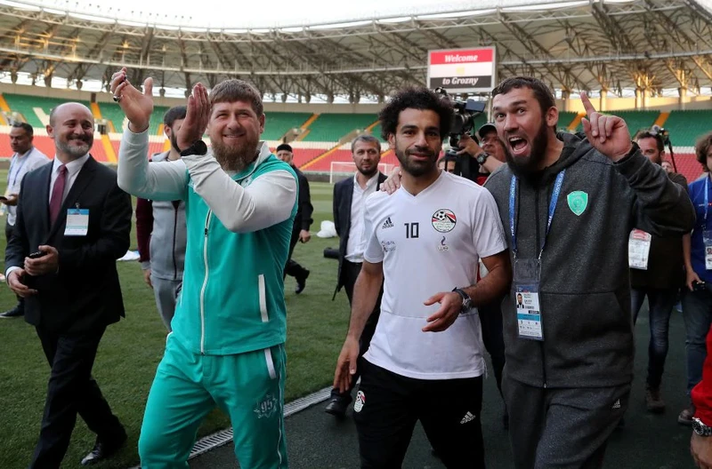 Salah đến Cheschnia vẫn chưa chịu ra sân tập - ảnh 2
