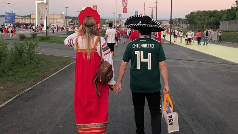 Phụ nữ Nga bị lạm dụng khi tuyển Nga thắng - ảnh 1