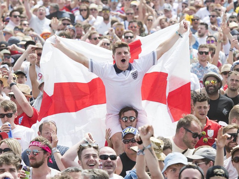 Sau khi thở phào, người Anh lại mơ vô địch - ảnh 1