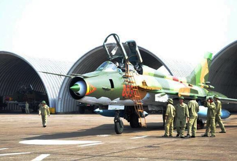 Máy bay quân sự Su-22 rơi ở Nghệ An  - ảnh 12