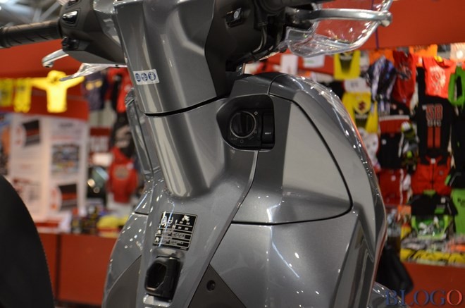 Hình ảnh thực tế Honda SH300i mới - chiếc xe máy gây bất ngờ đầu năm 2015 - ảnh 4