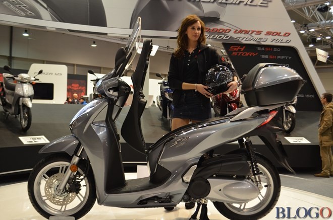 Hình ảnh thực tế Honda SH300i mới - chiếc xe máy gây bất ngờ đầu năm 2015 - ảnh 2