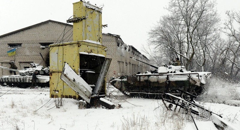 Ukraine sắp xây ‘vạn lý trường thành’ - ảnh 2