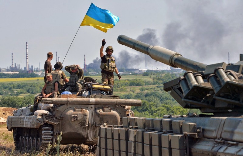Ngoại trưởng Ukraine lên tiếng “cầu cứu” viện trợ từ NATO, EU - ảnh 1