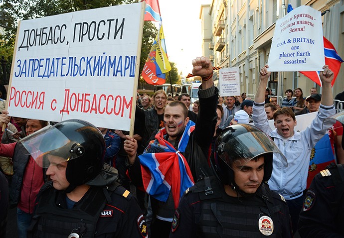 Moscow rung chuyển vì biểu tình, Kiev không tin lệnh ngừng bắn - ảnh 2