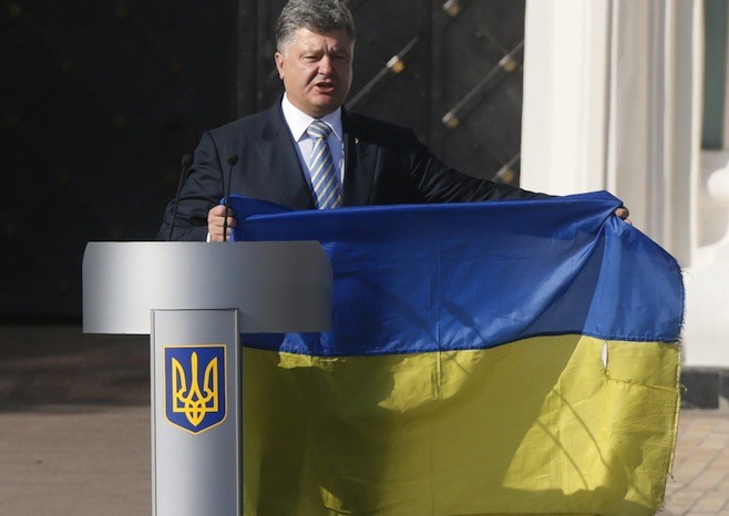 Tổng thống Ukraine bị chỉ trích khi nói về Nga - ảnh 1