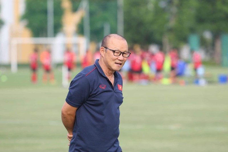 Học trò thắng 2-0, thầy Park vẫn chưa an lòng