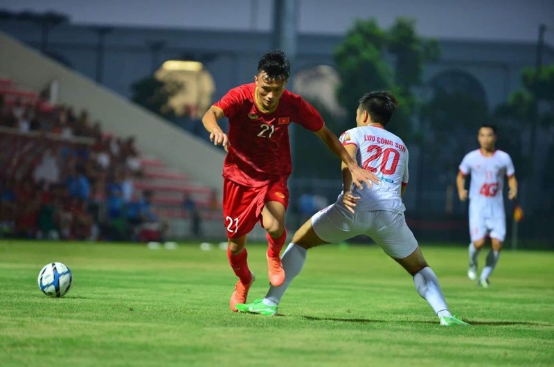 Học trò thắng 2-0, thầy Park vẫn chưa an lòng