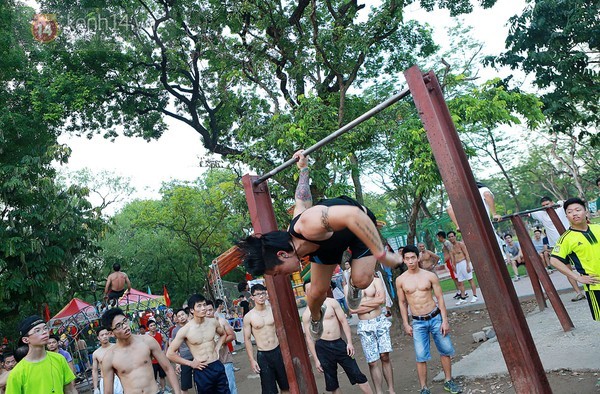 Mùa hè: Đi tập bụng 6 múi với môn thể hình mới toanh Calisthenic - ảnh 14