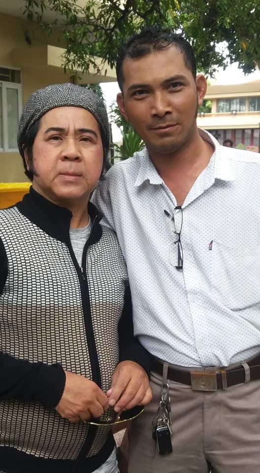 Nghệ sĩ chung tay cùng gia đình lo đám tang cho Lê Bình - 5