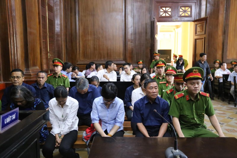 Đại gia Hứa Thị Phấn lại không hầu tòa - ảnh 2