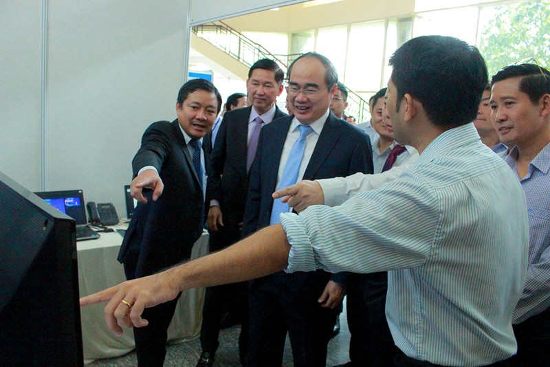 Bí thư Nhân: Người dân TP.HCM phải được hạnh phúc, có nhà ở - ảnh 1