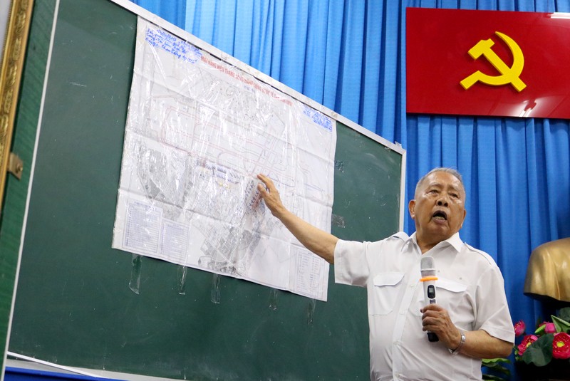 Cử tri Tân Bình đồng tình việc mở rộng sân bay Tân Sơn Nhất - ảnh 2