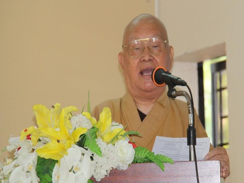 'Sao cán bộ bán chổi đót giàu, còn dân cũng bán chổi mà nghèo' - ảnh 1