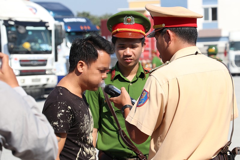 Tài xế dương tính ma túy: Do thuốc và miếng dán đau lưng? - ảnh 5