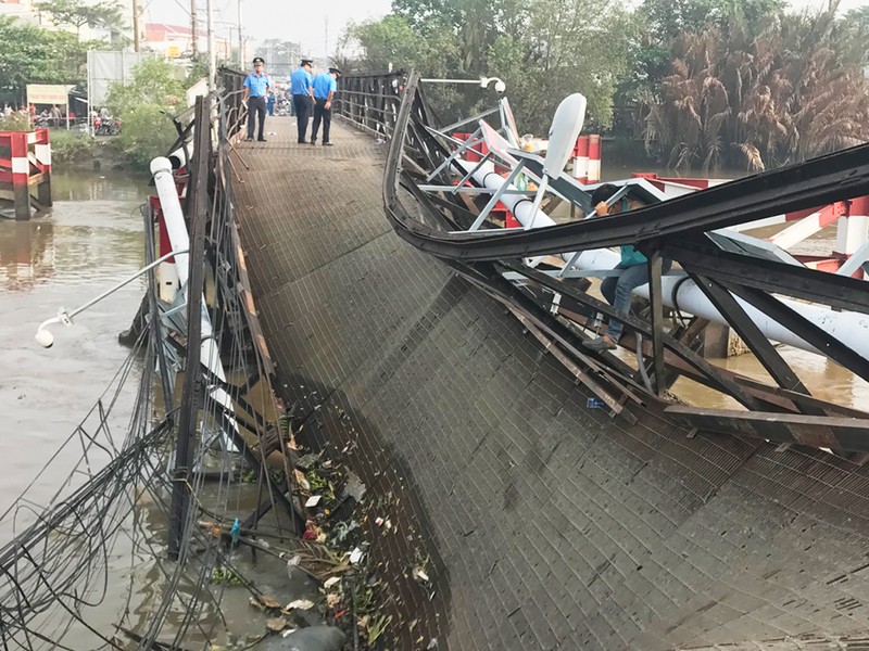 Cầu Long Kiển sập: Lộ trình để người dân vào TP.HCM - ảnh 1