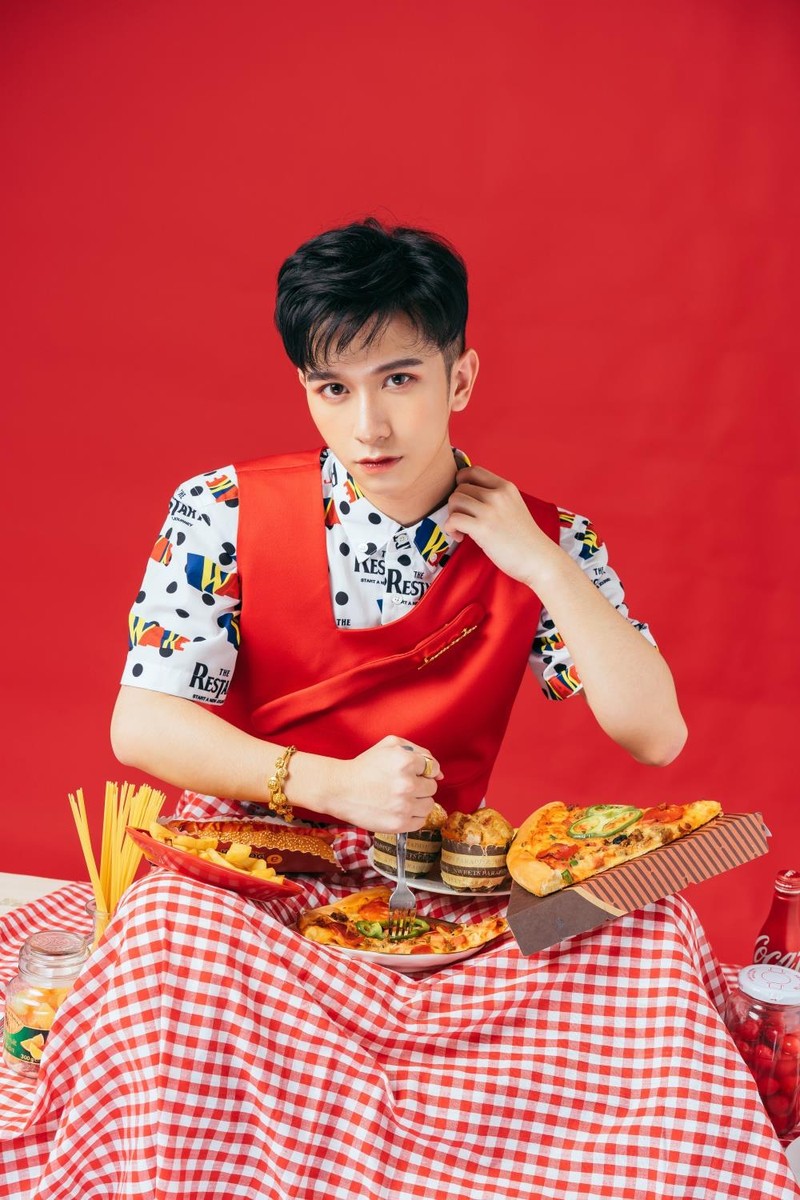 Đỗ Hoàng Dương tung teaser gây chú ý với thư mời họp phụ huynh - ảnh 2