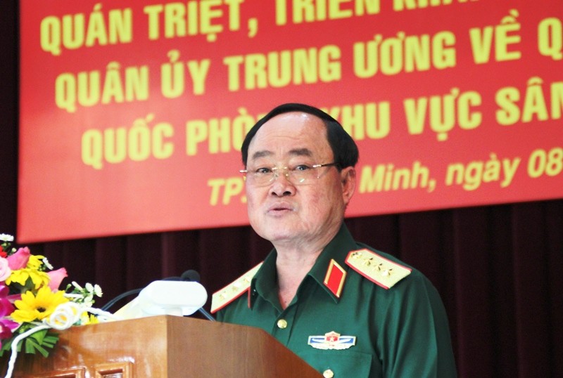 Giải tỏa 3 cây xăng, 50 kiốt đang bao vây Tân Sơn Nhất - ảnh 1