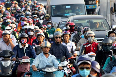 TP.HCM hiện nay có bao nhiêu người, bao nhiêu xe cộ? - ảnh 2