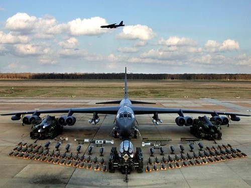 Mỹ nâng cấp hệ thống liên lạc cho máy bay ném bom B-52 - ảnh 1