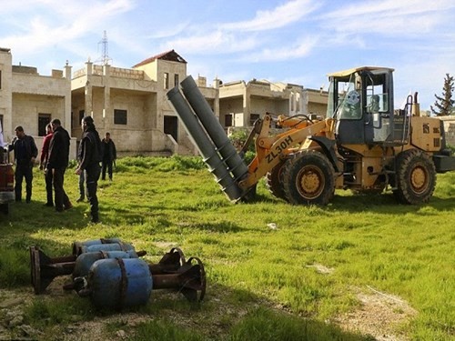 Phe đối lập Syria chế tác hàng loạt vũ khí kỳ dị - ảnh 2